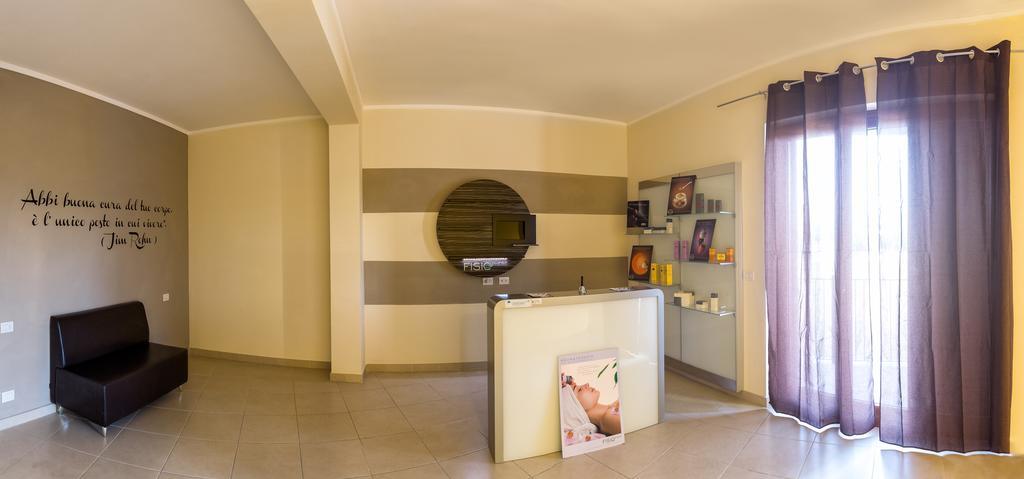Hotel Royals Gate à Rodi Garganico Extérieur photo